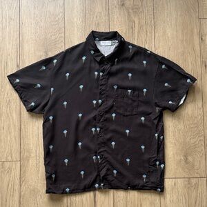 John Elliott Black Button Down Shirt with Blue Jellyfish 100% Tencel Men’s 2